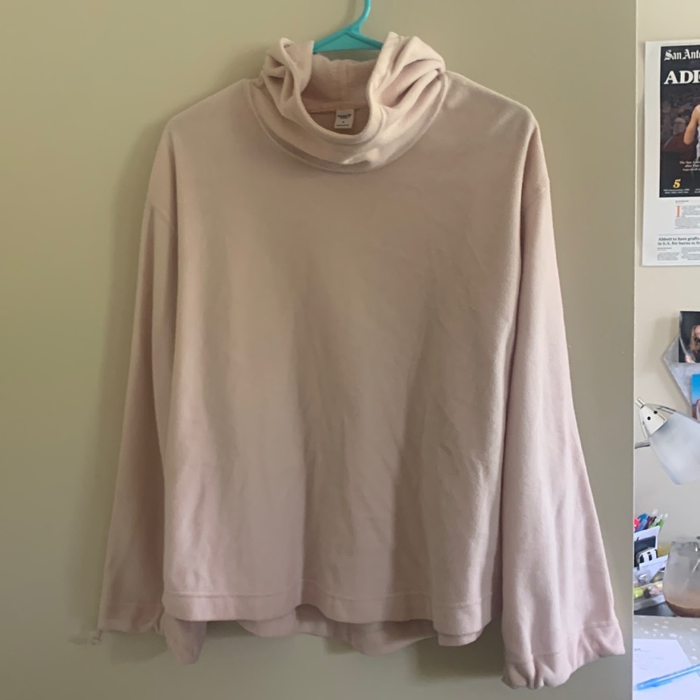 Old Navy Active soft pink jacket size M with adjustable cuffs